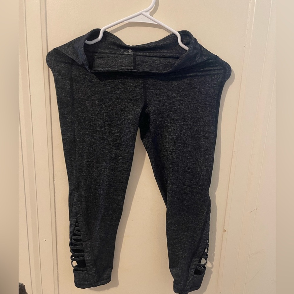 Athleta Womens Gray Mind Over Matter Capri Leggings Size Extra Small